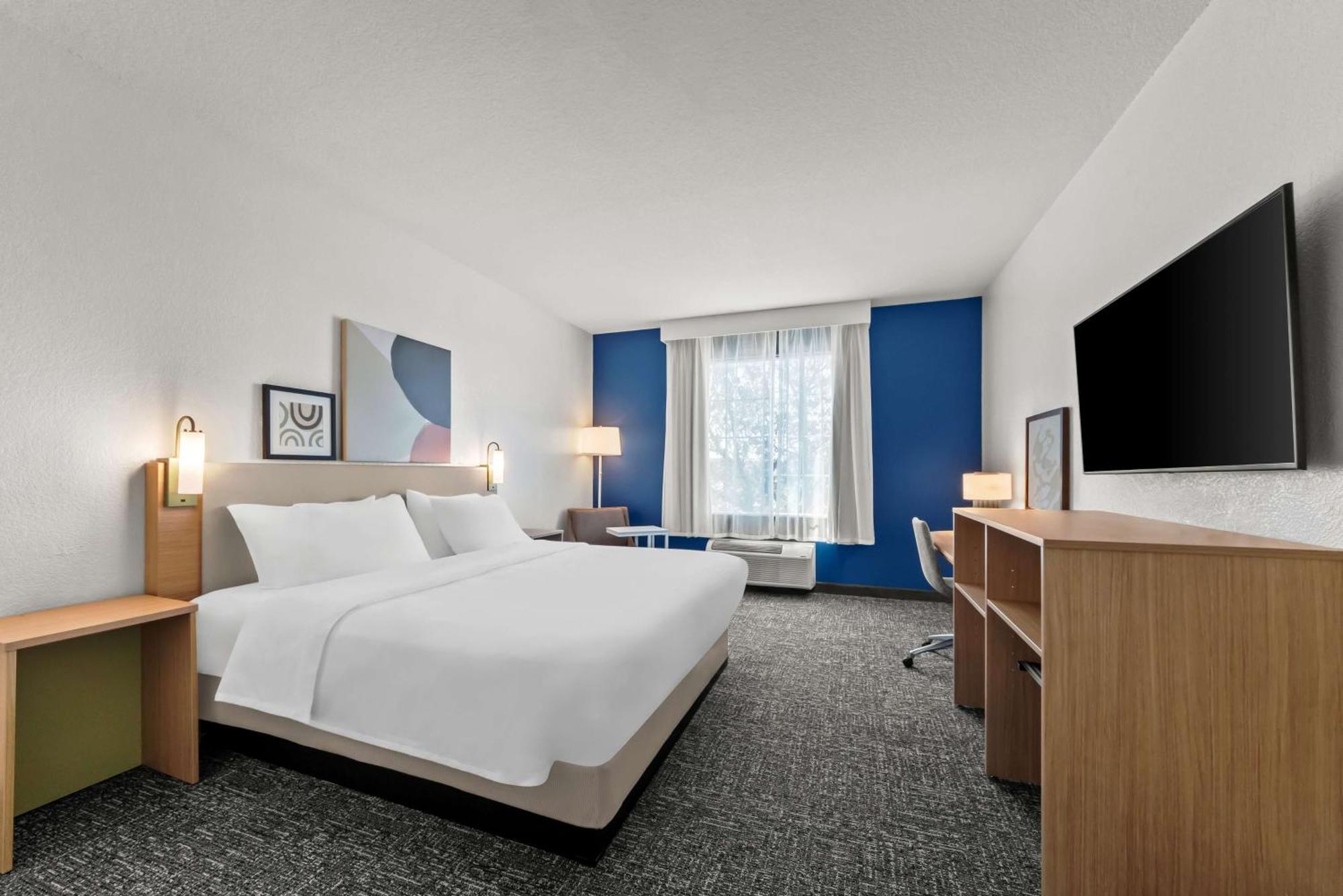 Spark By Hilton Selma Exterior photo