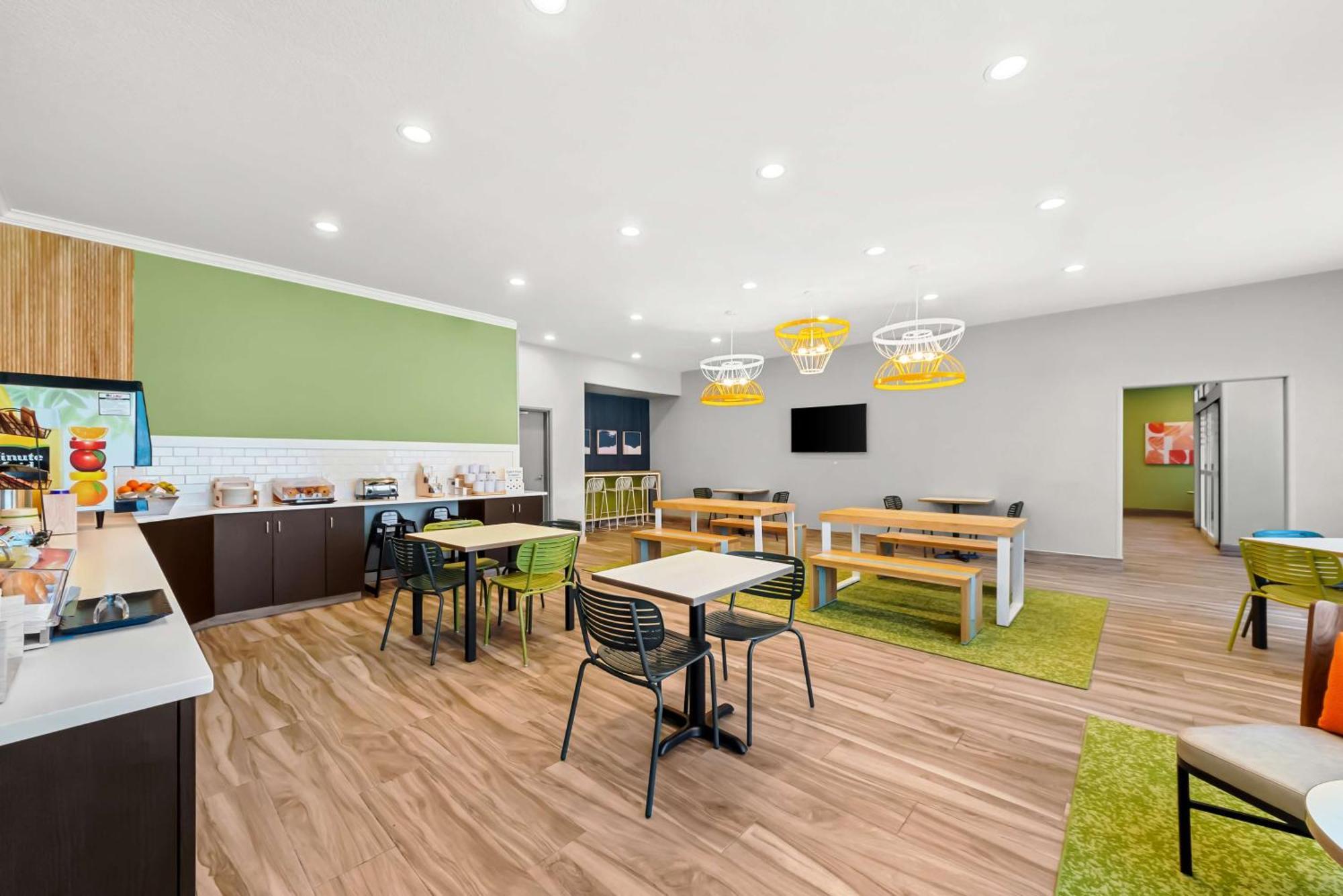 Spark By Hilton Selma Exterior photo